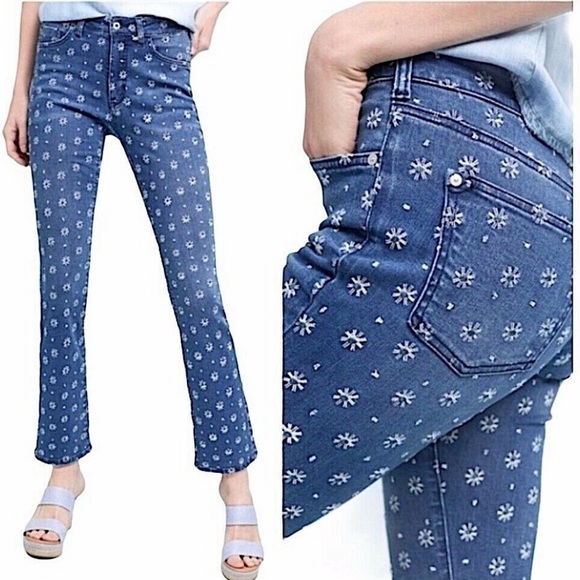 Anthropologie Pilcro Daisy Embroidered High Rise Bootcut Jeans Size 26 C - Picture 1 of 8